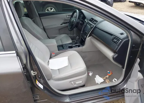 2016 Toyota Camry Xle z USA, uszkodzony, nr VIN 4T4BF1FK5GR540843